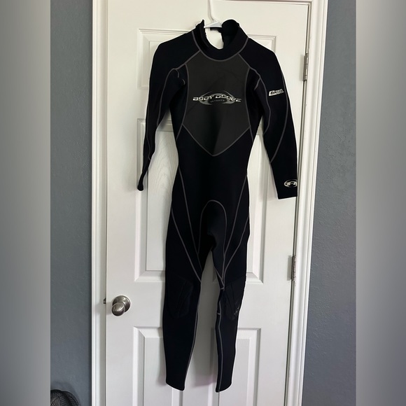 Unisex XS O’Neil wetsuit - Picture 1 of 5